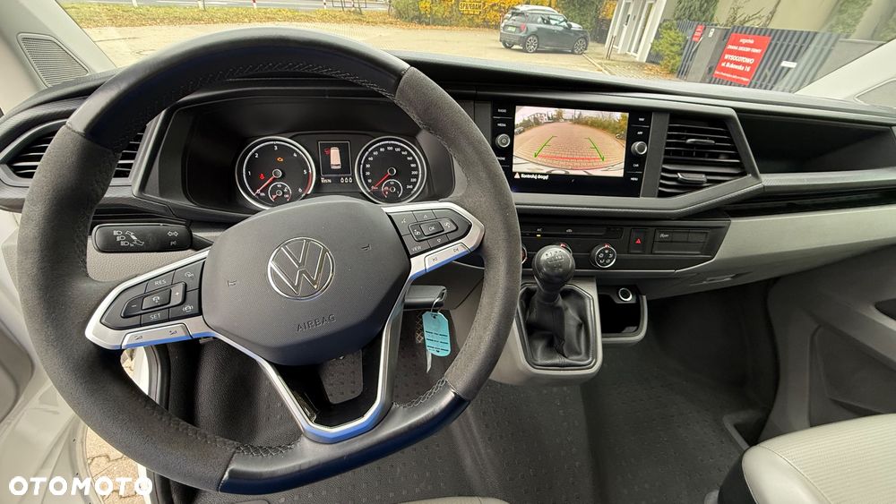 Volkswagen Transporter T6.1 - 16
