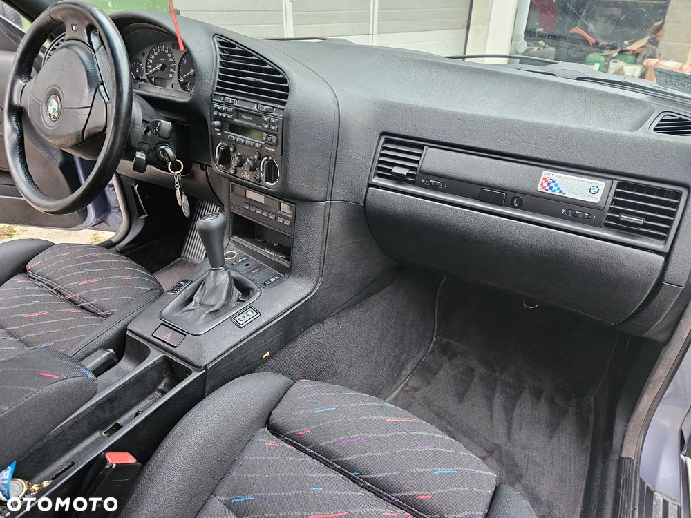 BMW Seria 3 316i - 14