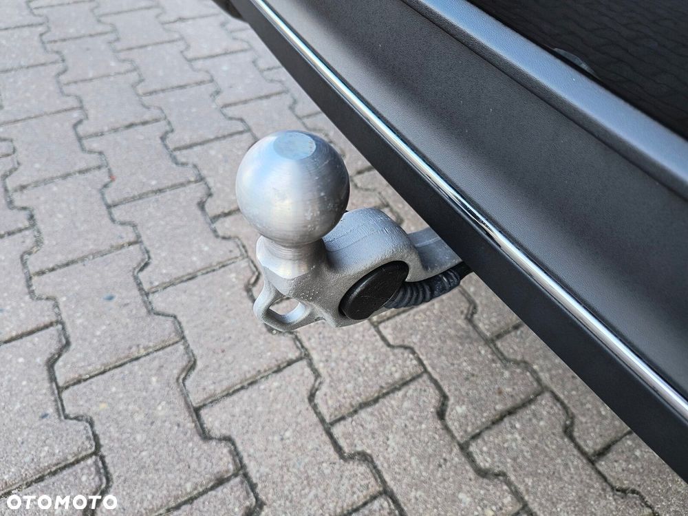 Volkswagen Passat - 11