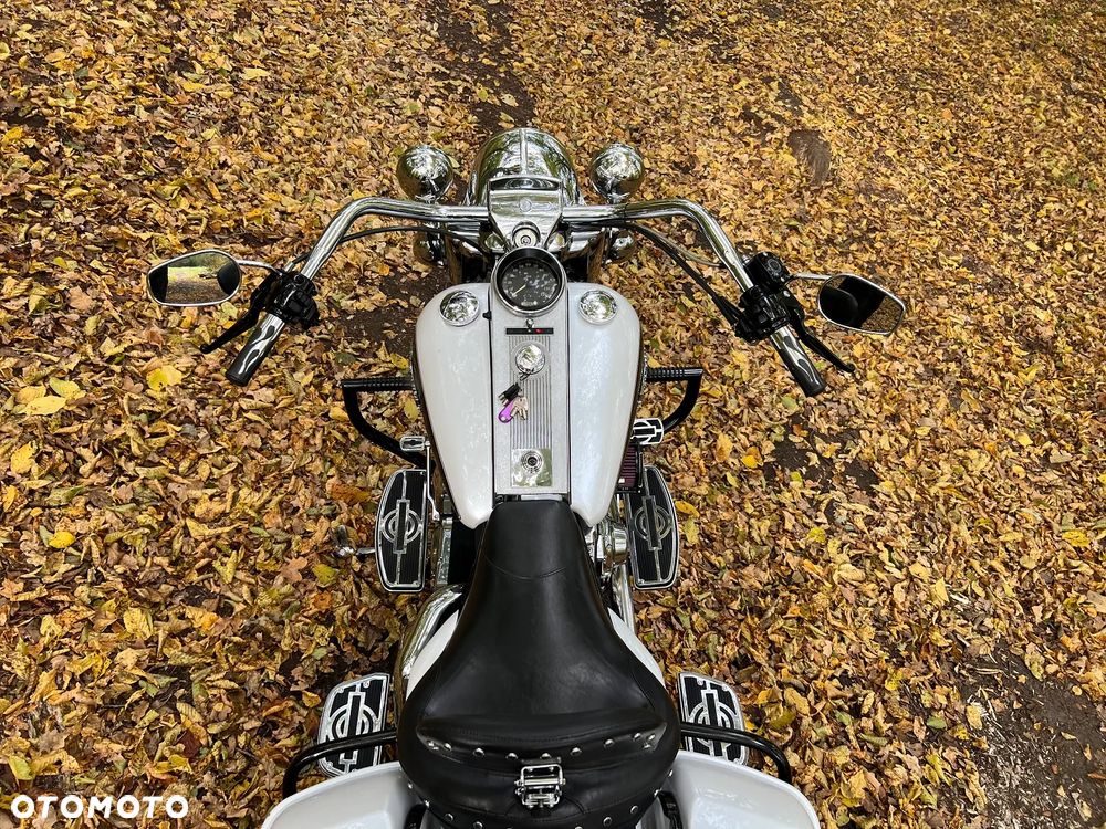 Harley-Davidson Touring Road King - 11