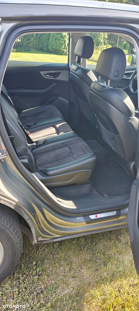 Audi Q7 - 10