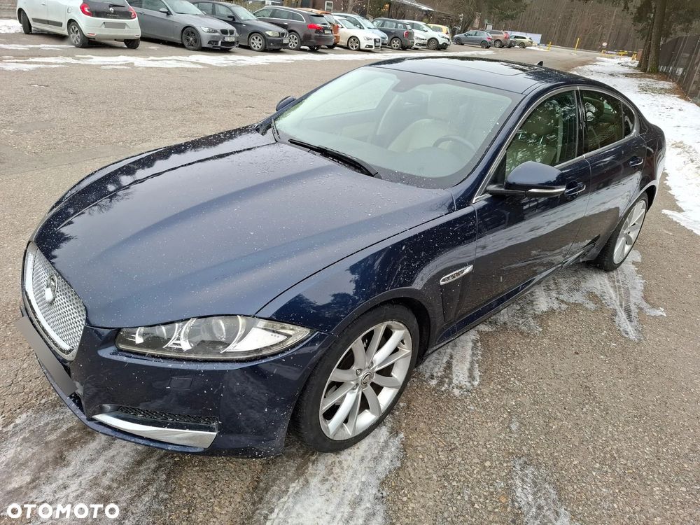 Jaguar XF 3.0 V6 D Luxury - 13