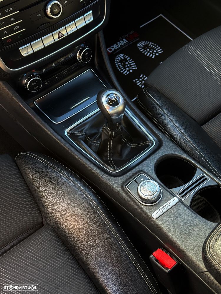 Mercedes-Benz CLA 180 d Shooting Brake AMG Line - 4