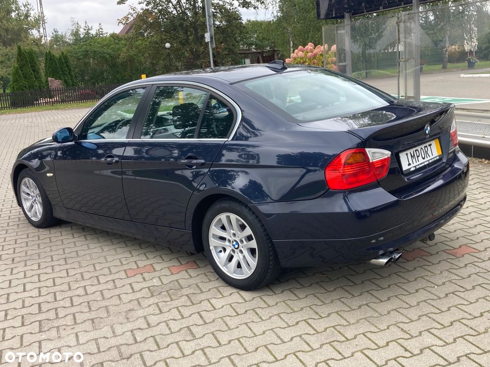BMW Seria 3 325i - 2