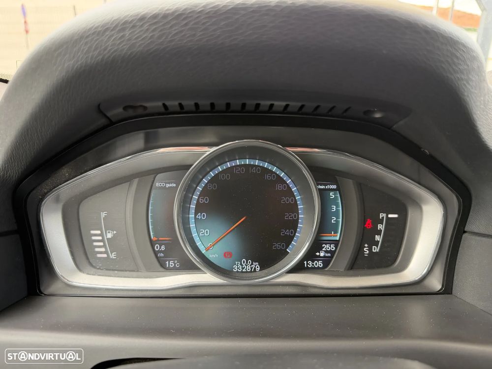 Volvo XC 70 2.0 D4 Summum Dynamic Geartronic - 27