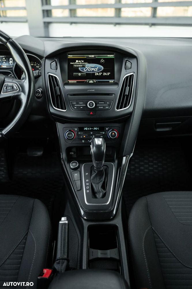 Ford Focus 2.0 TDCI Powershift Titanium - 7