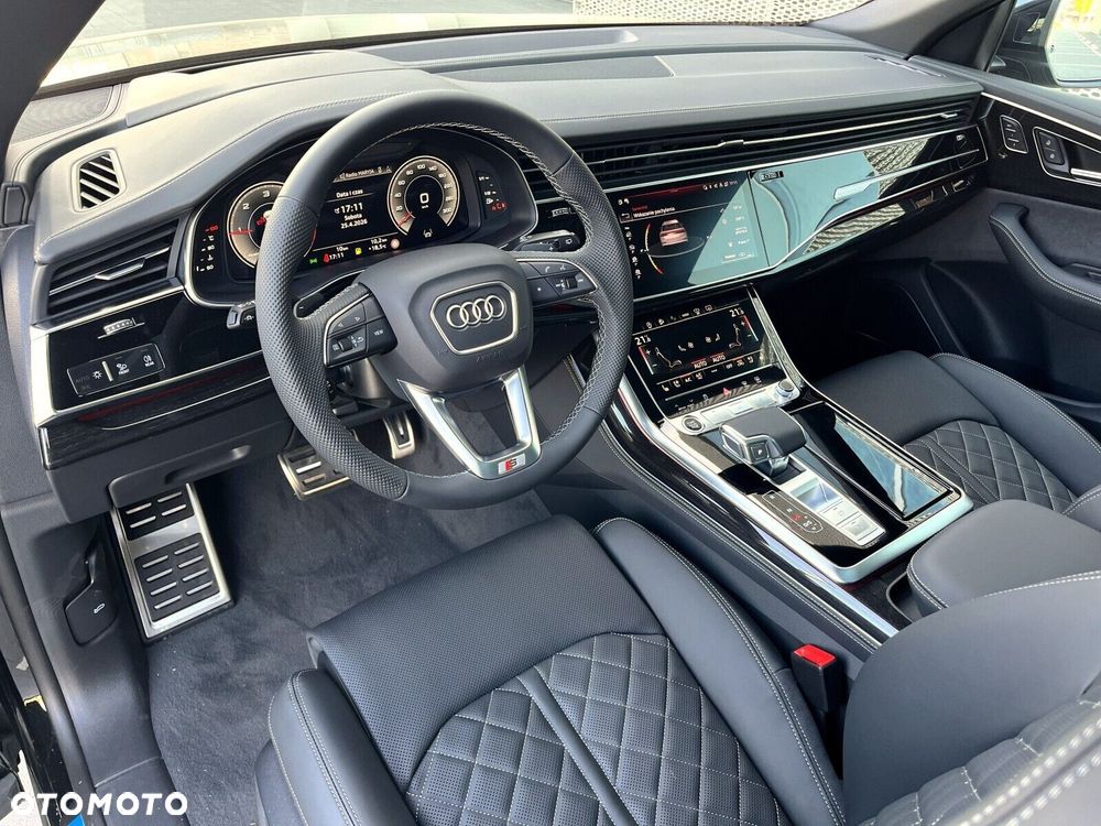 Audi Q8 - 18