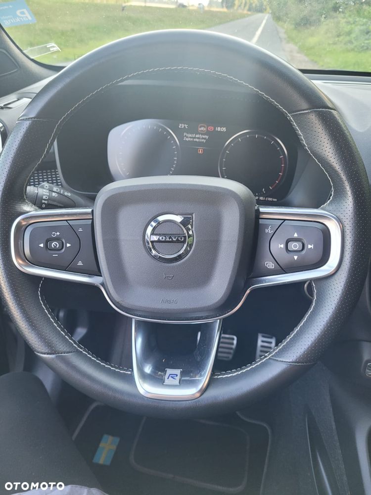 Volvo XC 40 T4 R-Design - 23