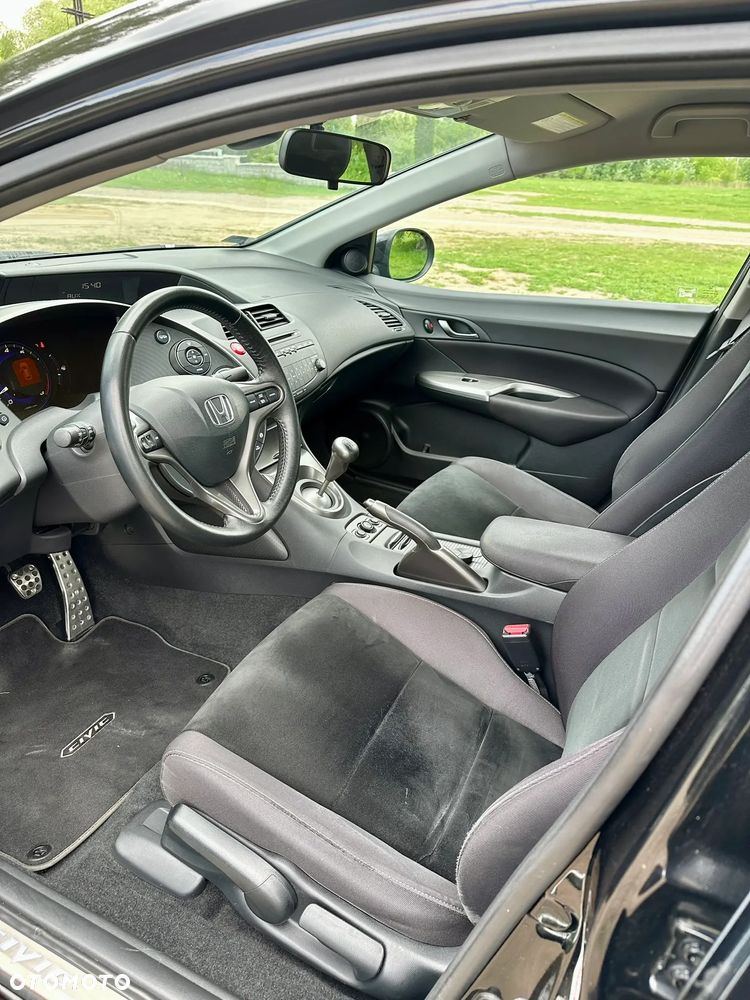 Honda Civic 1.8i-VTEC 50 Jahre Edition - 12