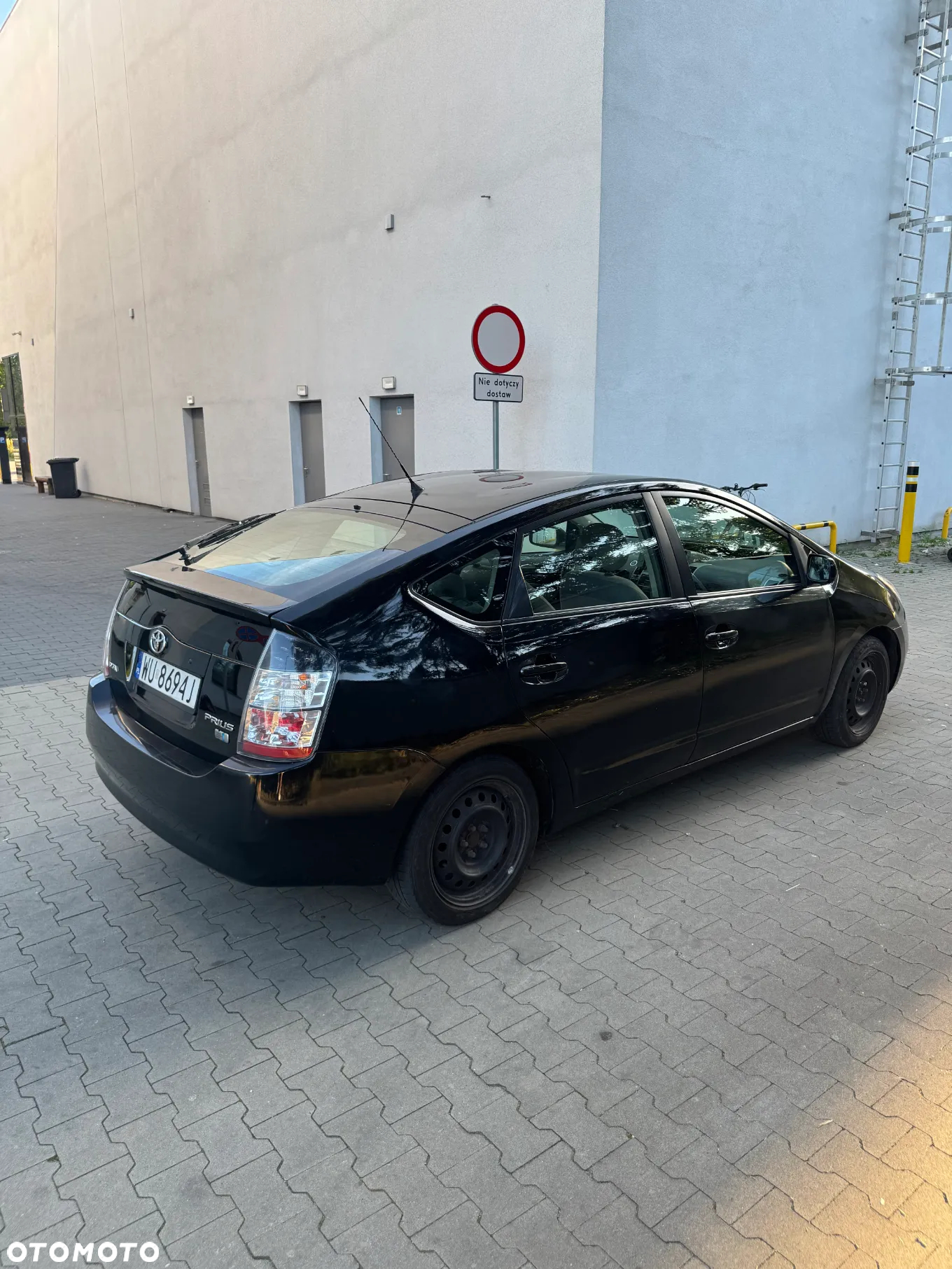 Toyota Prius - 17