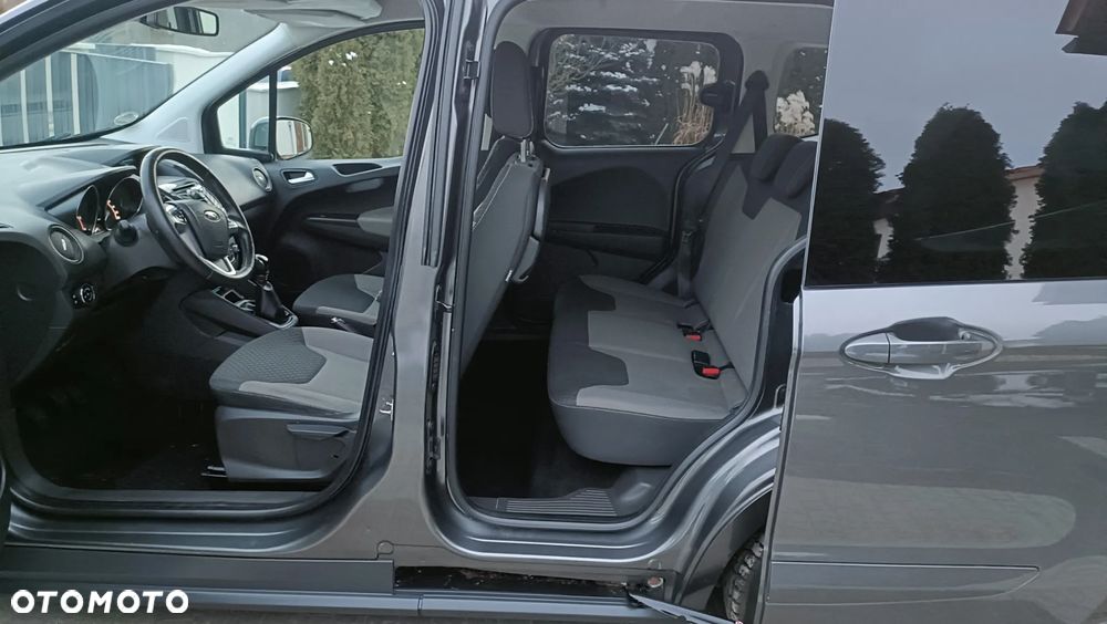 Ford Tourneo Courier 1.5 TDCi Ambiente - 14