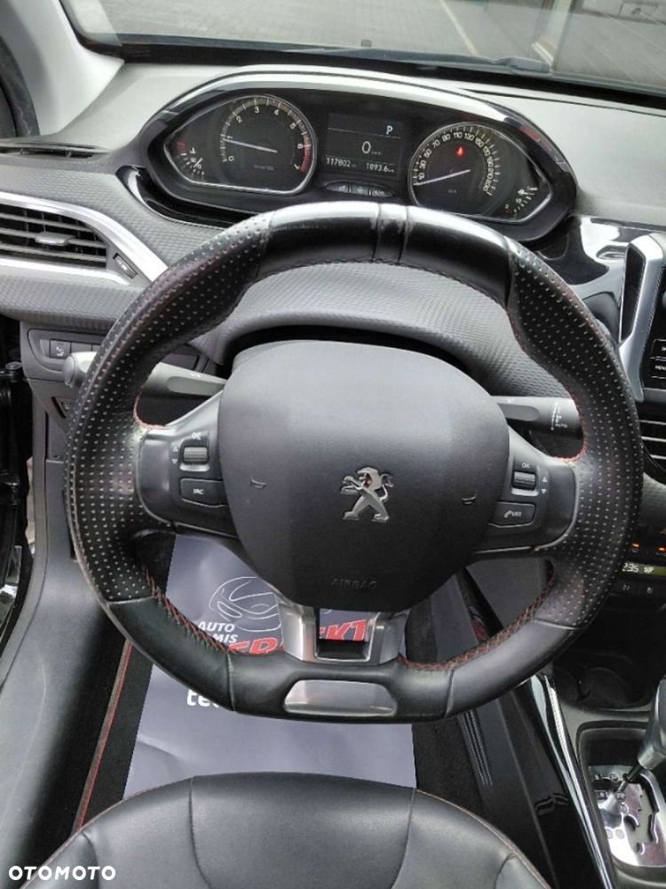 Peugeot 2008 - 11