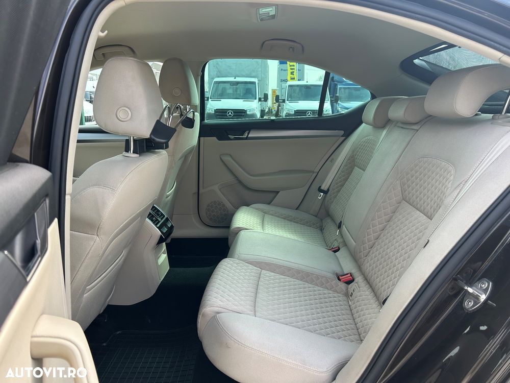 Skoda Superb 2.0 TDI 4X4 DSG Sportline - 14