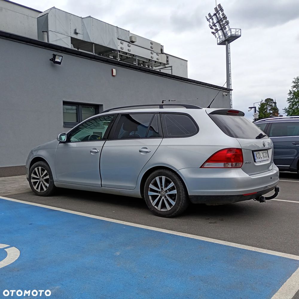 Volkswagen Golf - 8