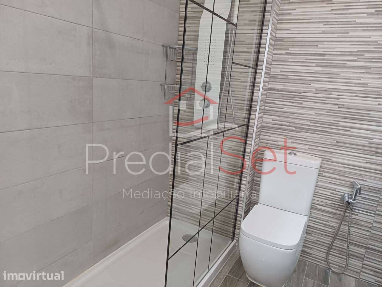 Apartamento T3 Totalmente Renovado-Barreiro - Grande imagem: 4/21