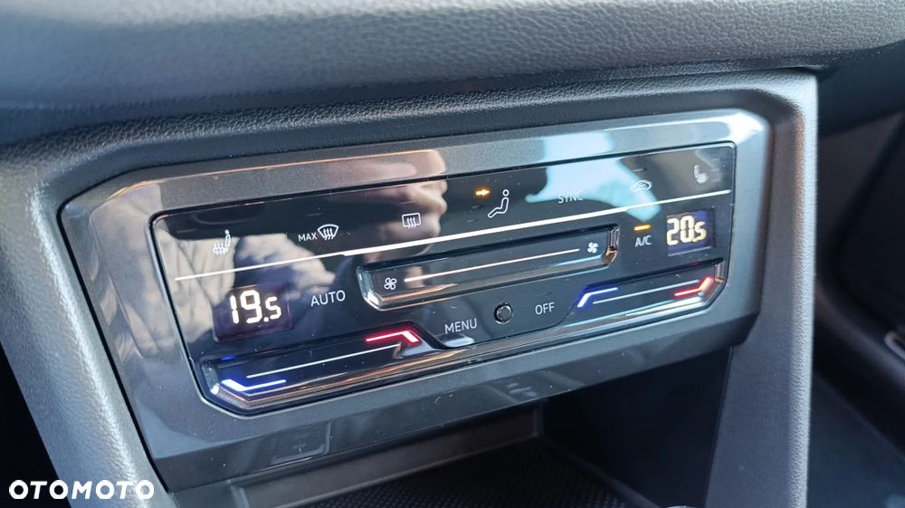 Volkswagen Tiguan - 31