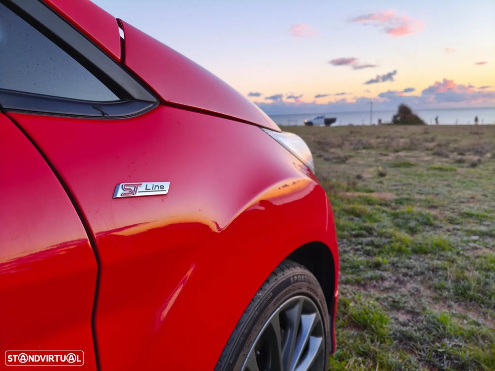 Ford Fiesta 1.0 EcoBoost S&S ST-LINE - 25