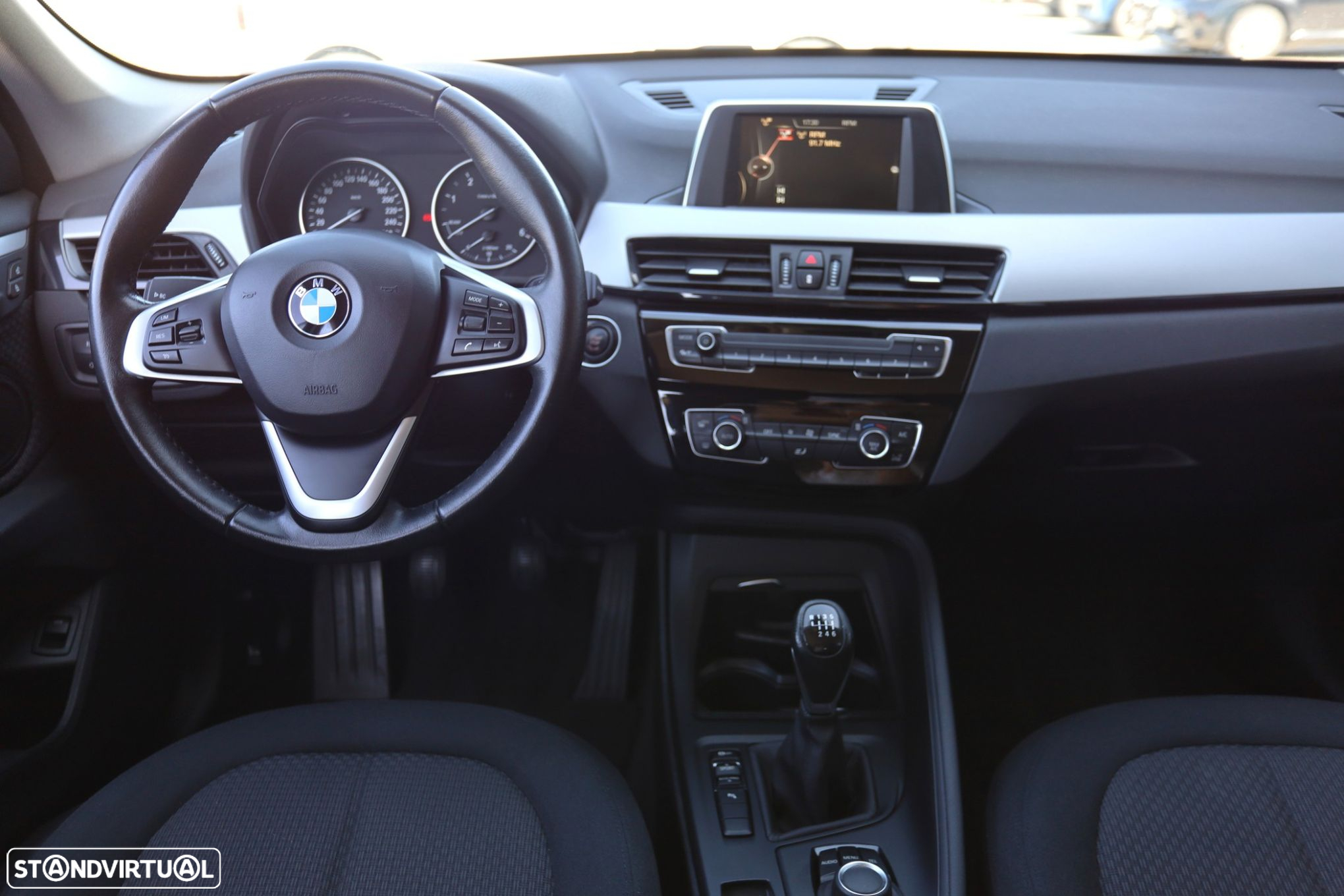 BMW X1 16 d sDrive - 18