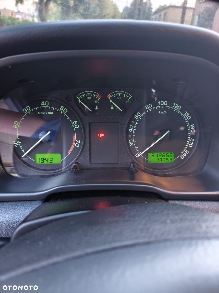 Skoda Octavia 1.6 Classic - 11