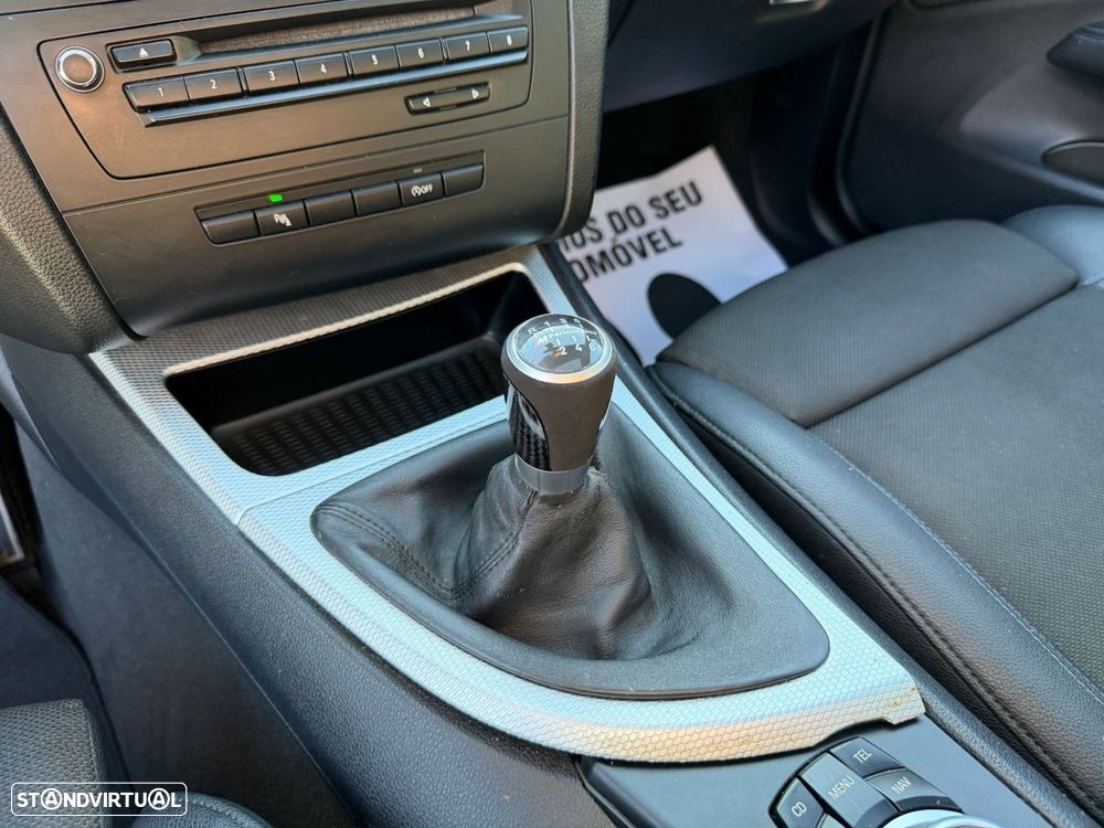 BMW 120 d Pack M - 17