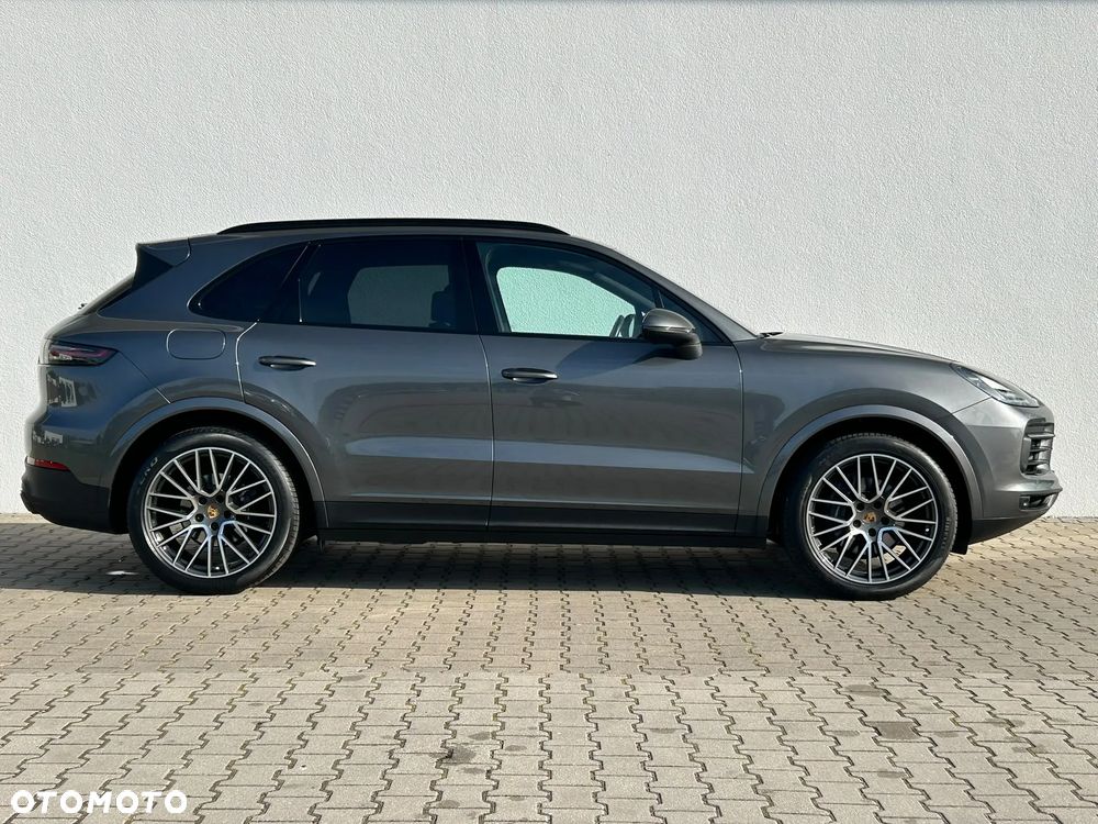 Porsche Cayenne - 7