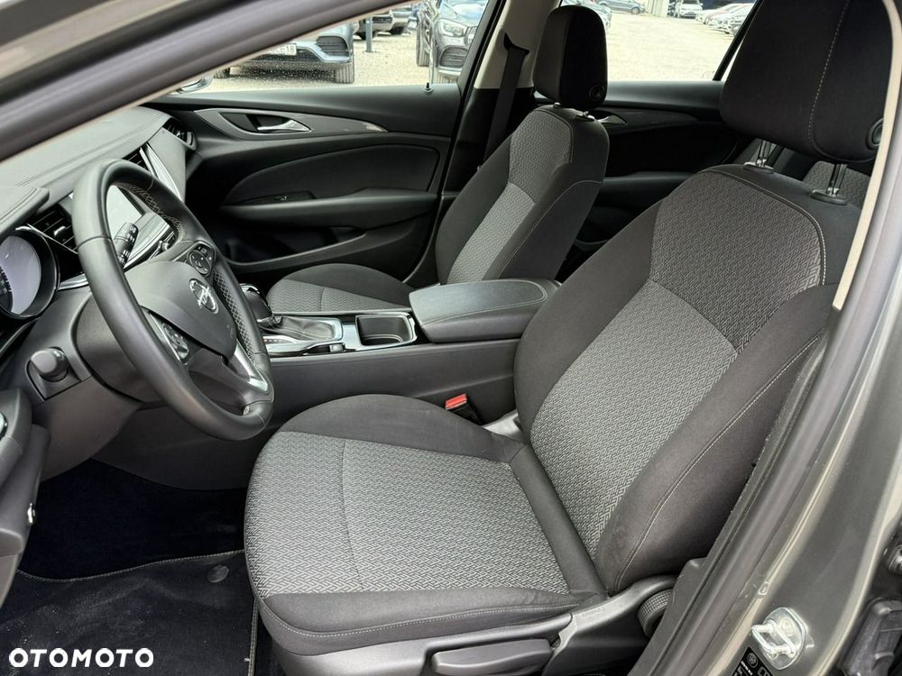 Opel Insignia - 21