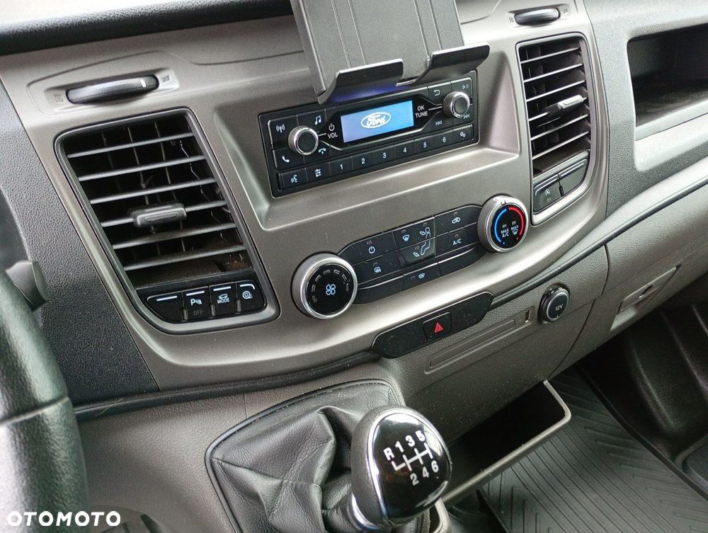 Ford Transit - 23