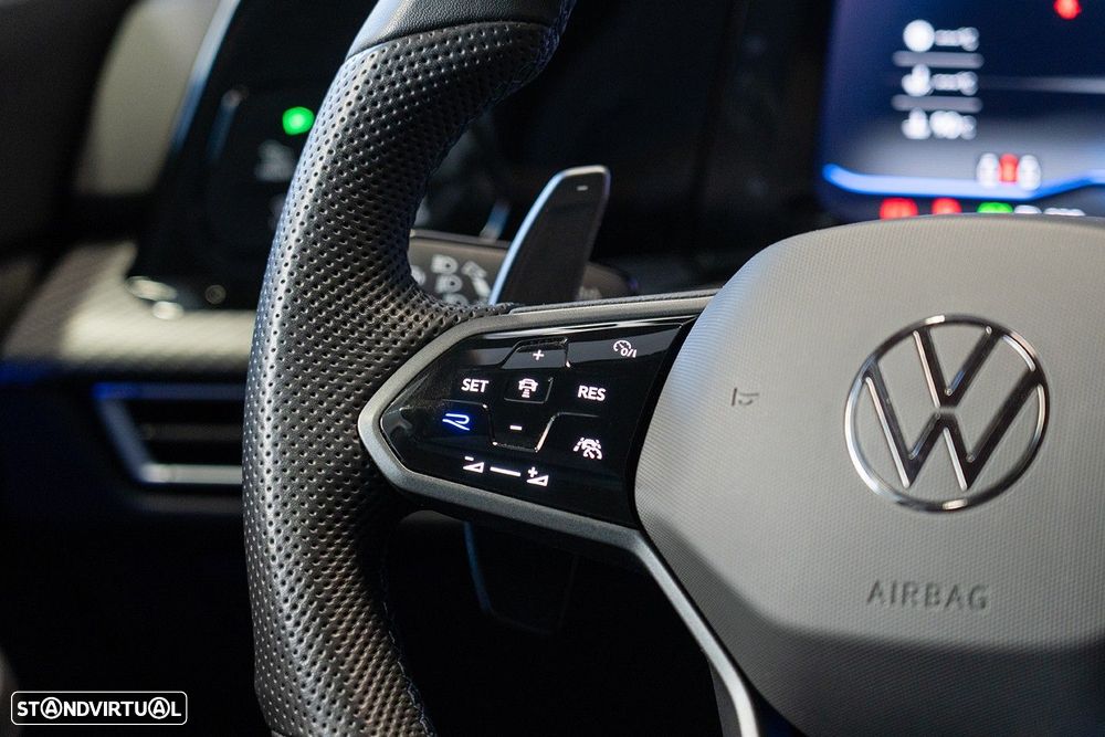 VW Golf 2.0 TSI R DSG - 27