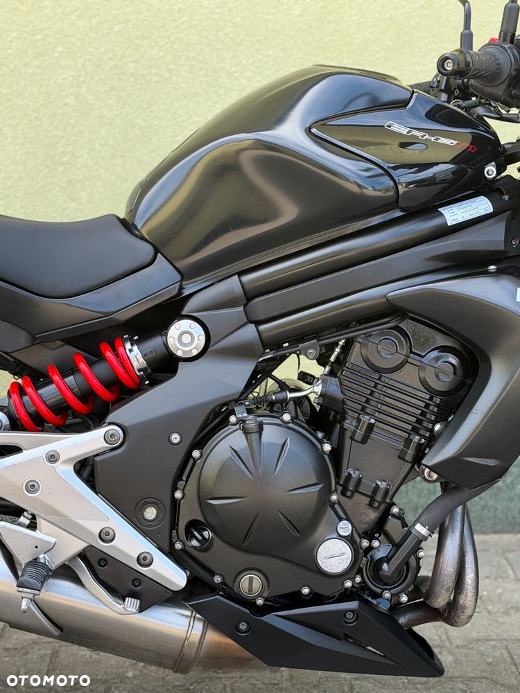 Kawasaki ER - 8