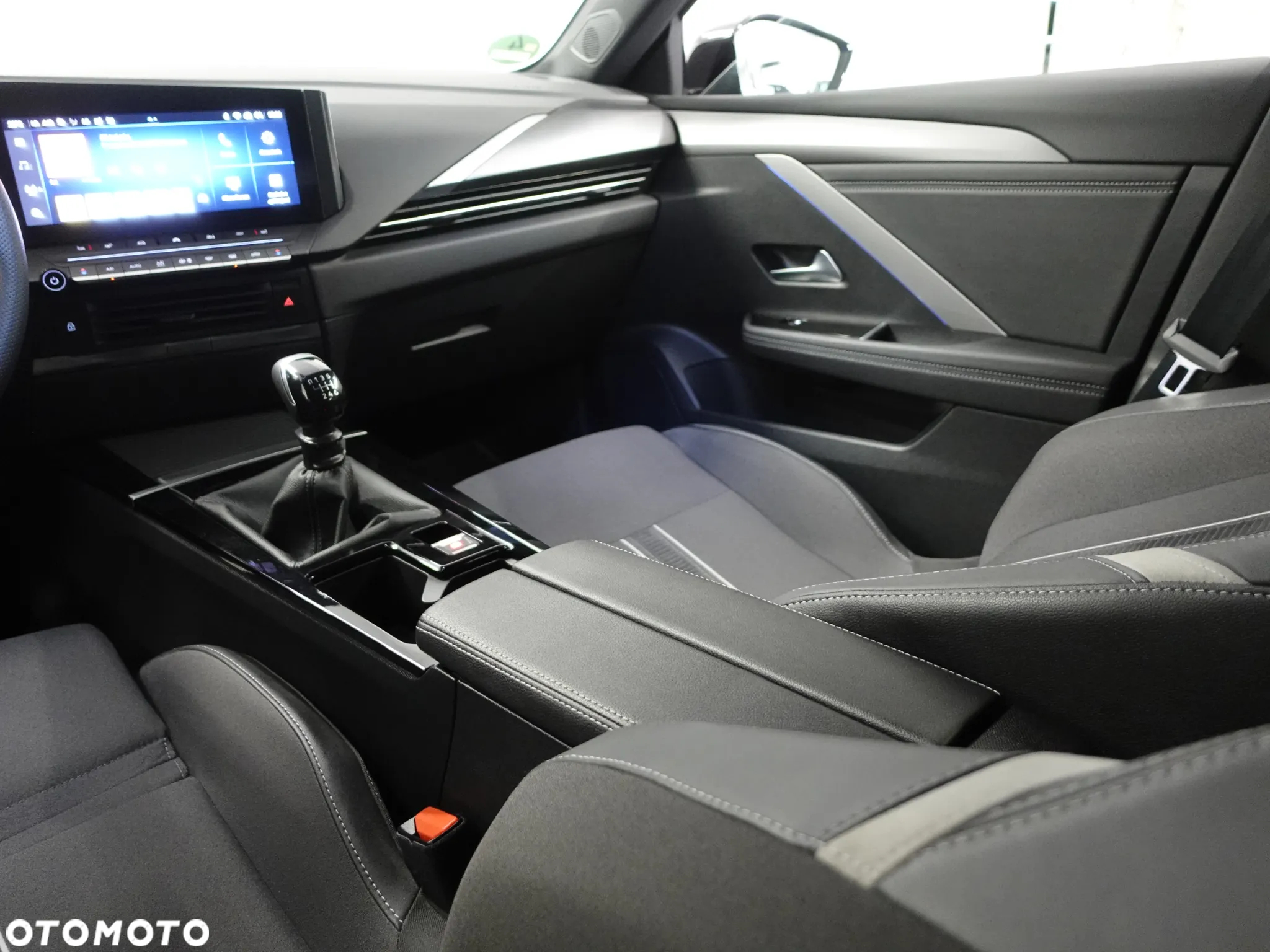 Opel Astra 1.2 Turbo GS Line - 37