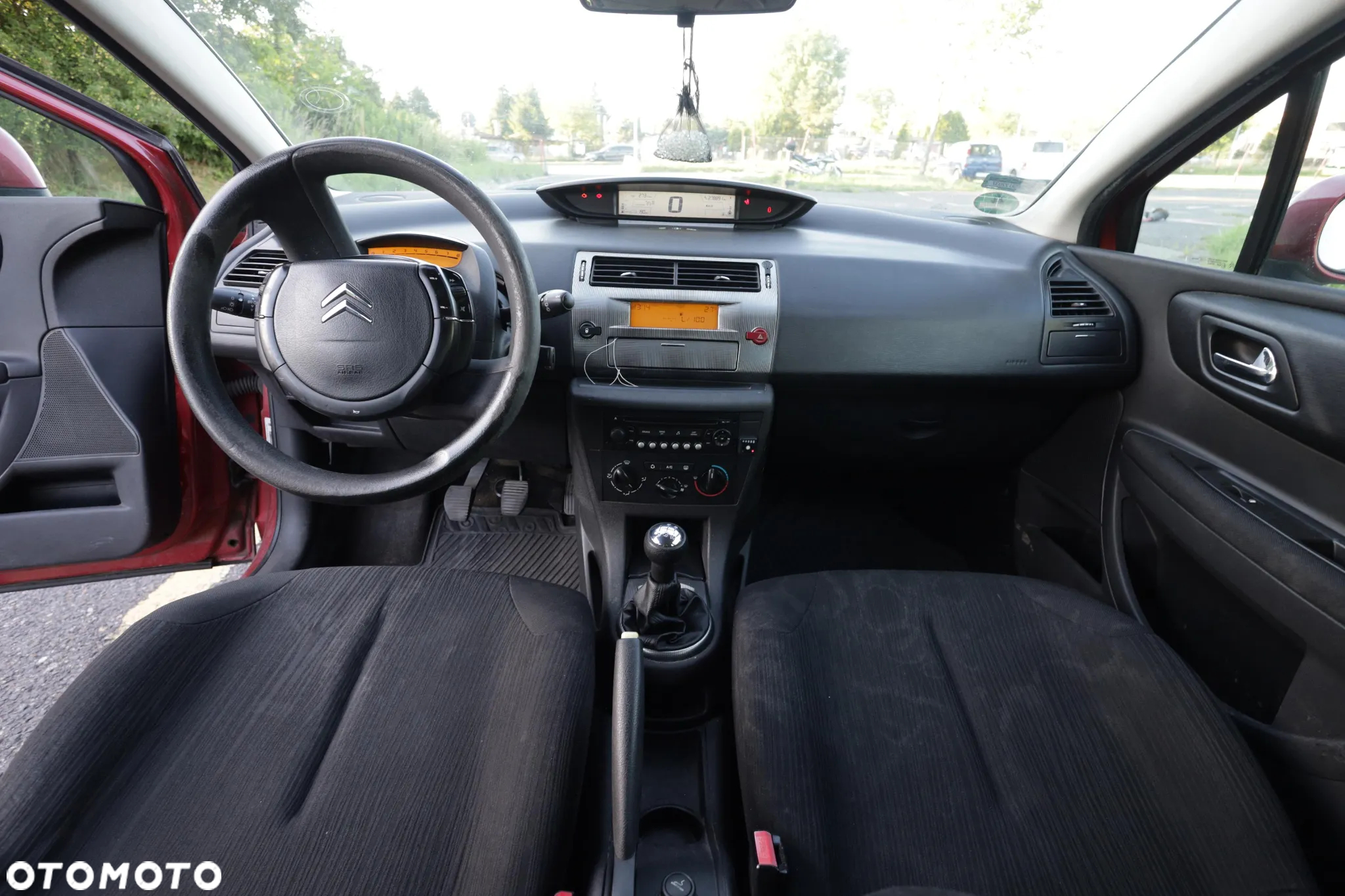 Citroën C4 1.6 16V Confort - 6