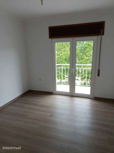 Arrenda-se apartamento - Grande imagem: 3/12