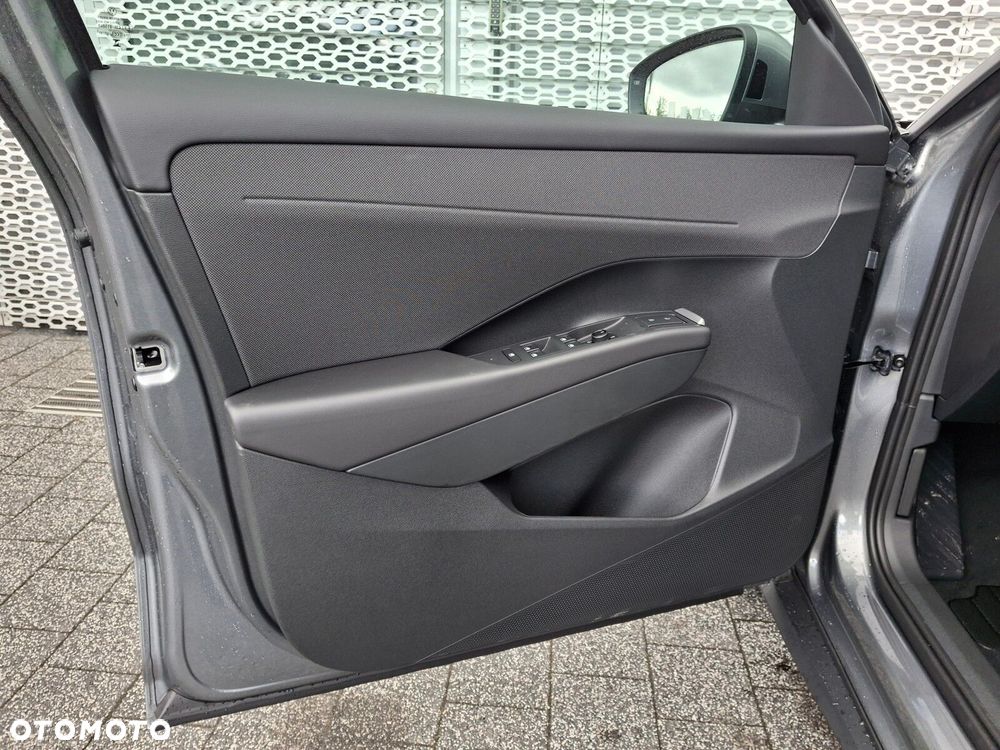 Volkswagen T-Roc 1.5 eTSI Life DSG - 10