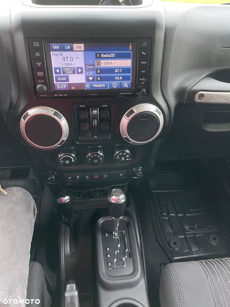 Jeep Wrangler 2.8 CRD Unlim Rubicon - 18