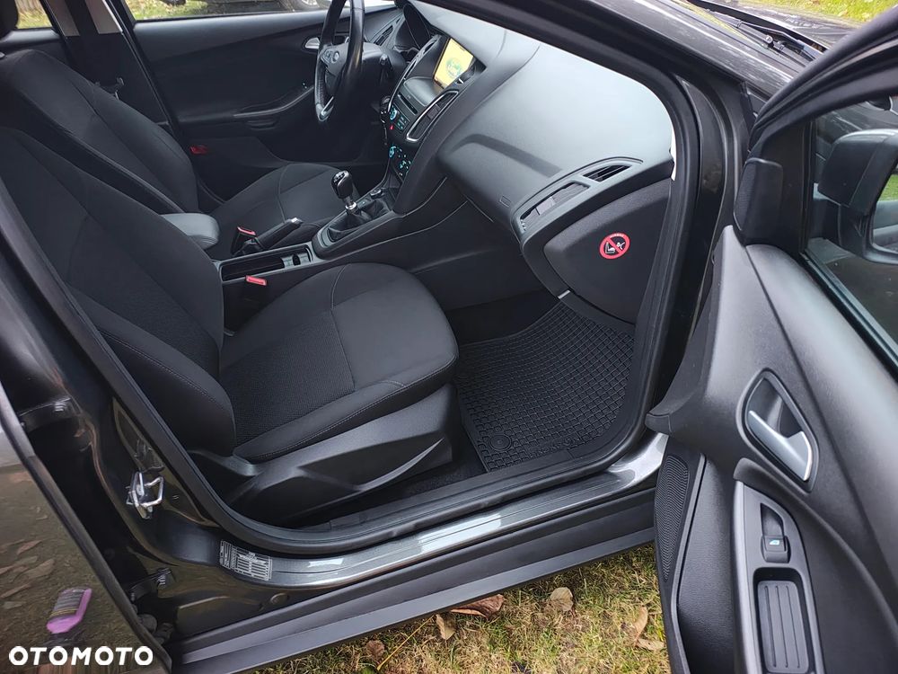 Ford Focus - 16