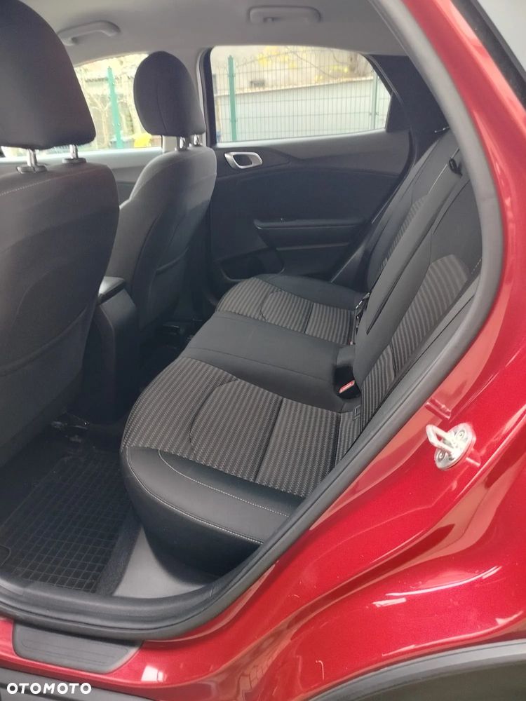 Kia XCeed 1.5 T-GDI M - 13