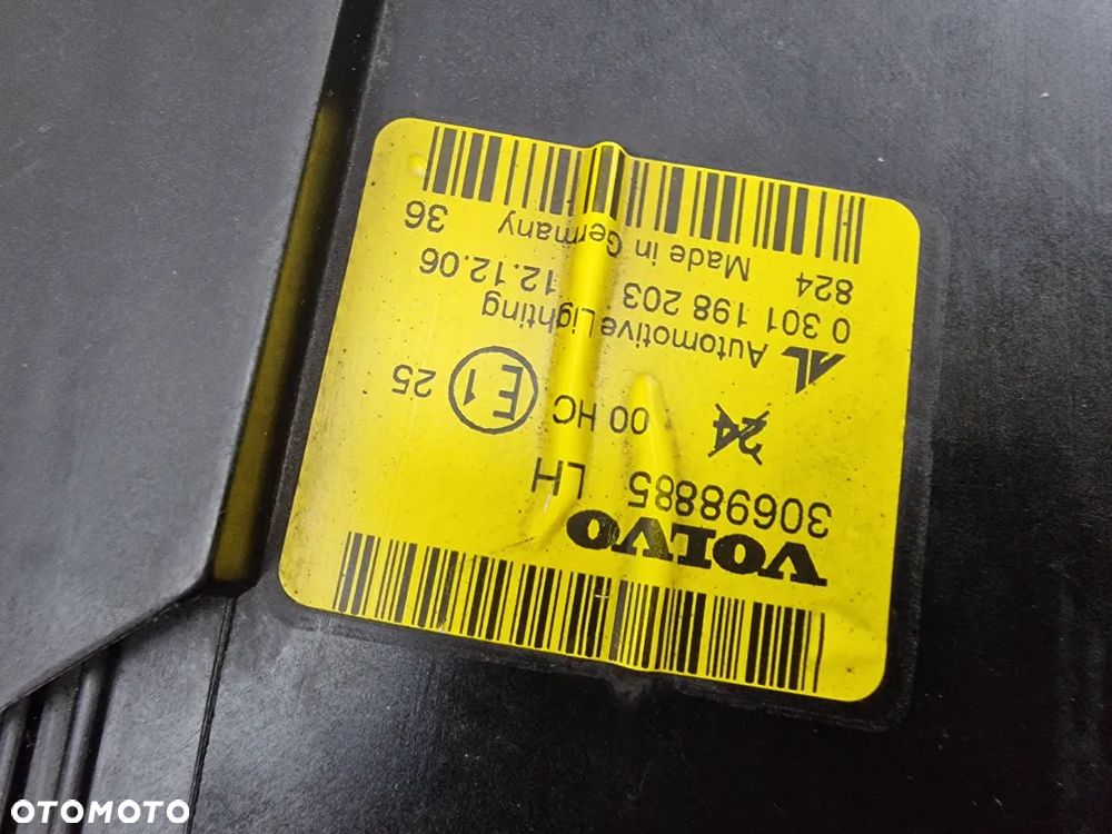 VOLVO S40 / V50 03- LEWA LAMPA PRZEDNIA PRZÓD , NR 30698885 , NR AUKCJI LL126 - 15