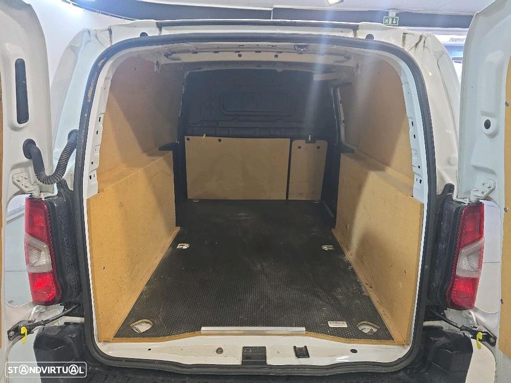 Toyota PROACE CITY LONGA 3 LUGARES - 5