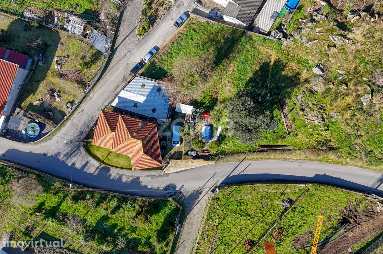 Moradia T3 em Modelos Paços de Ferreira - Grande imagem: 2/42