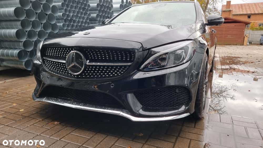 Mercedes-Benz Klasa C 450 AMG 4Matic 7G-TRONIC - 17
