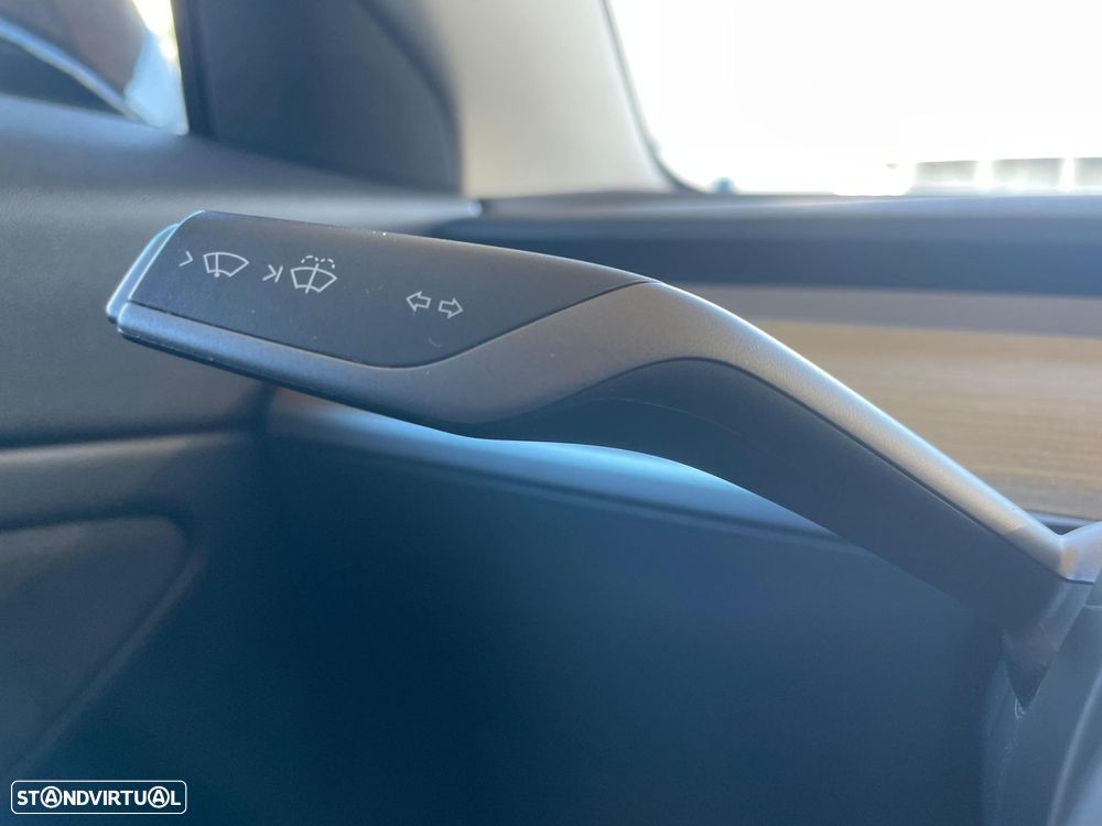 Tesla Model 3 Long-Range Dual Motor AWD - 16