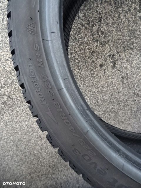 225/4//R18 92V Haankook Winter i cept evo 3 - 7