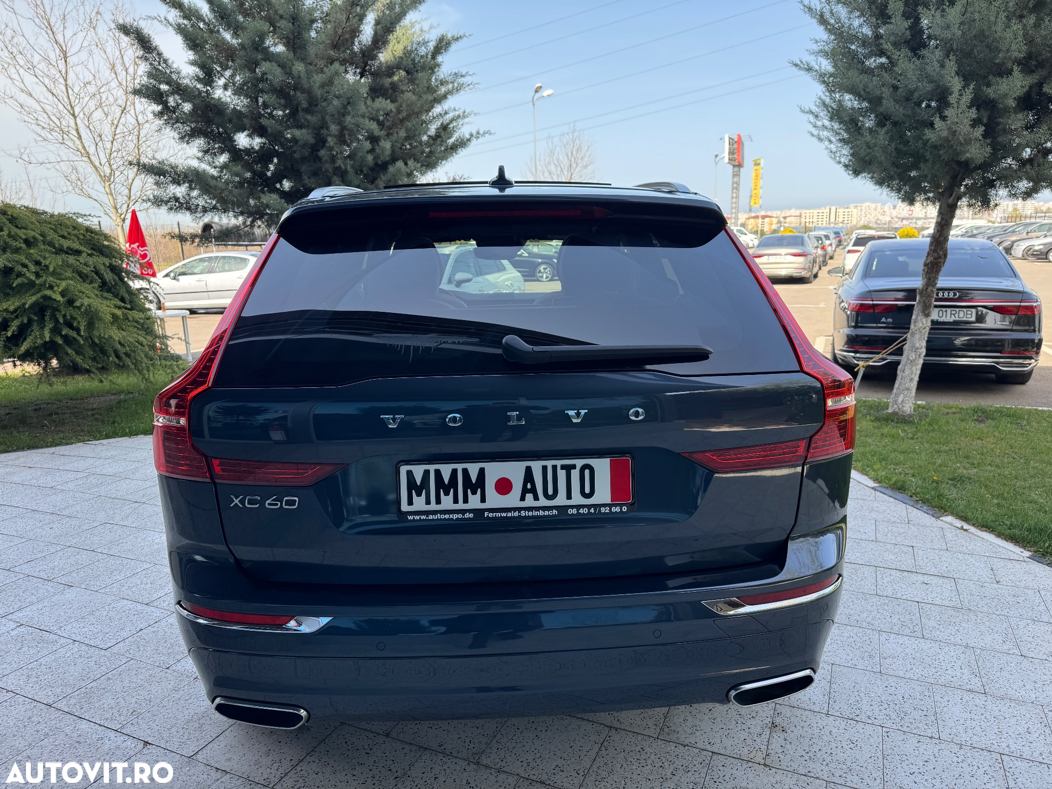 Volvo XC 60 D4 AWD Geartronic Inscription - 36