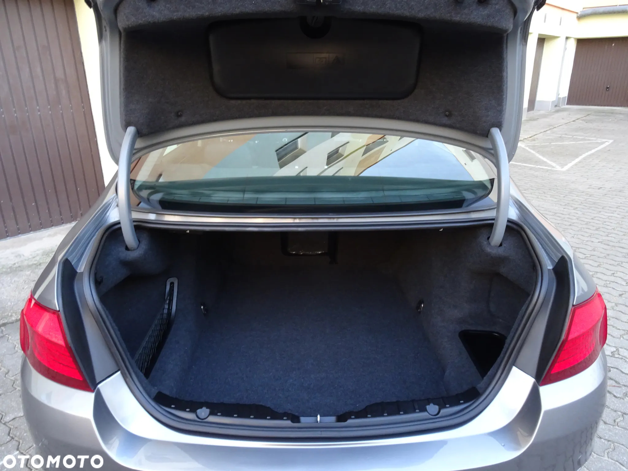 BMW Seria 5 520d - 10