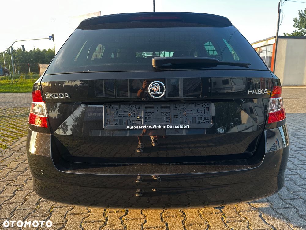 Skoda Fabia 1.2 TSI Active - 13