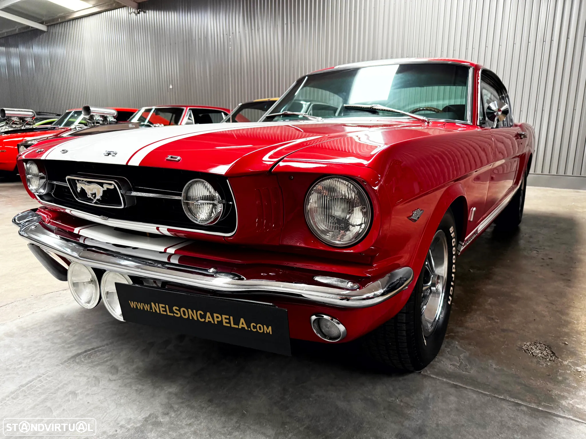 Ford Mustang - 16