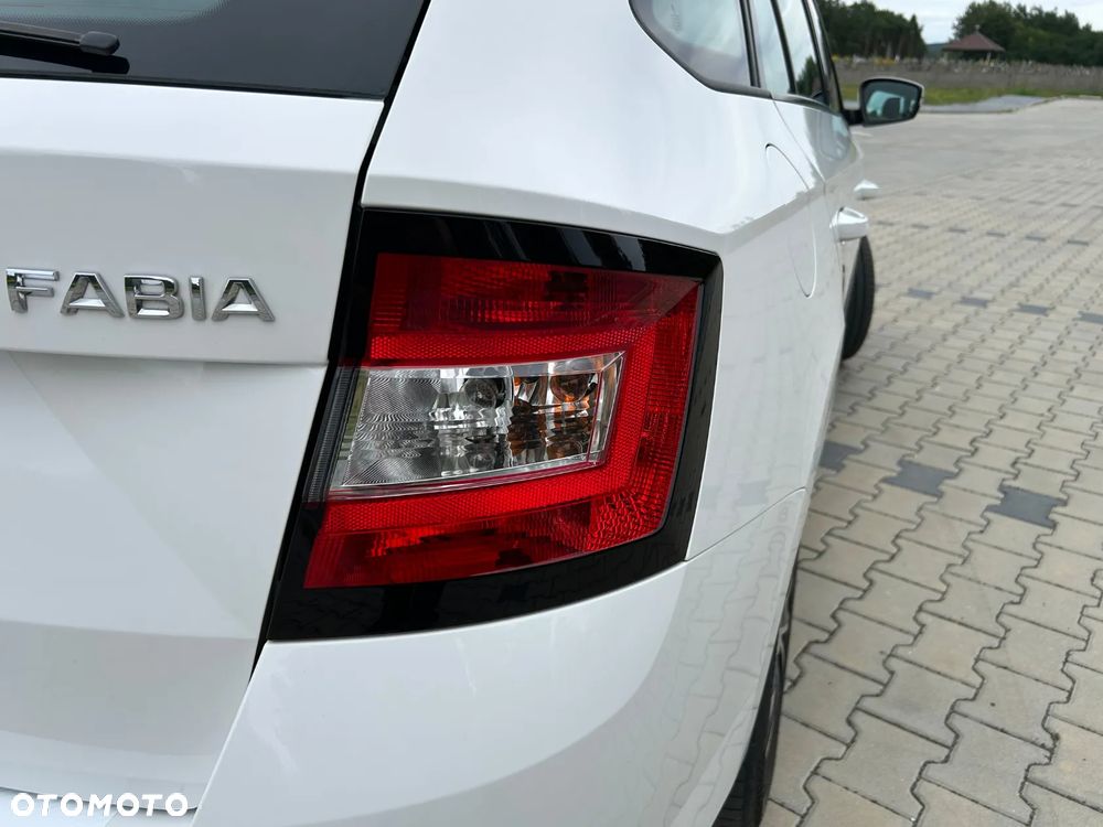 Skoda Fabia 1.0 TSI Clever - 20