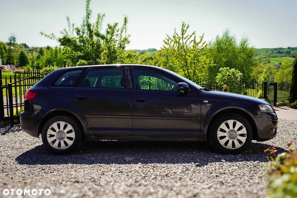 Audi A3 Sportback - 3