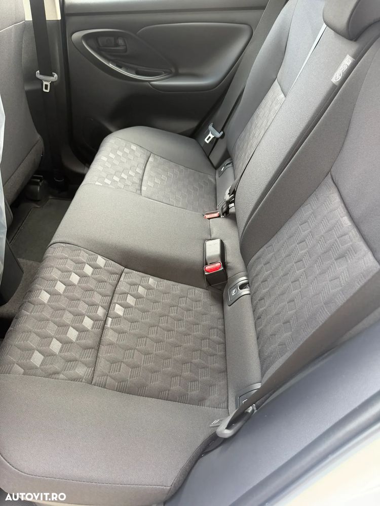 Toyota Yaris 1.5 116 CP HEV Active - 9
