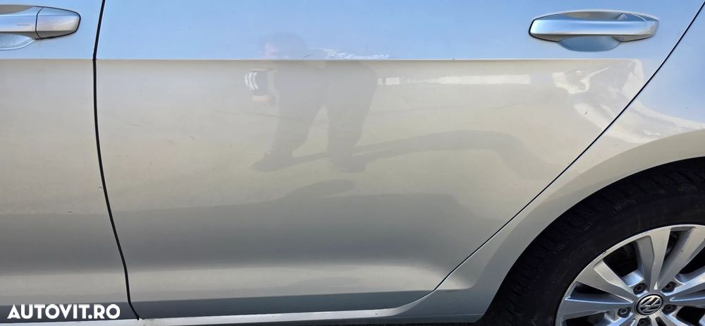 Volkswagen Golf 1.6 TDI BlueMotion Technology Lounge - 17